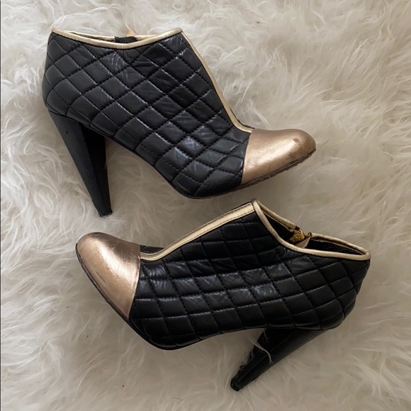 Vince Camuto Shoes - Vince Camuto quilt pattern gold-tip booties